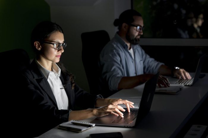 business-teammates-working-late business-teammates-working-late